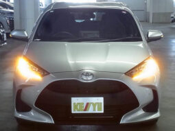 
										TOYOTA YARIS 2020 SILVER M full									