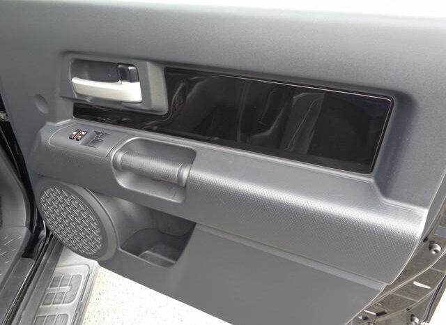 
								TOYOTA FJ CRUISER 2016 BLACK II full									