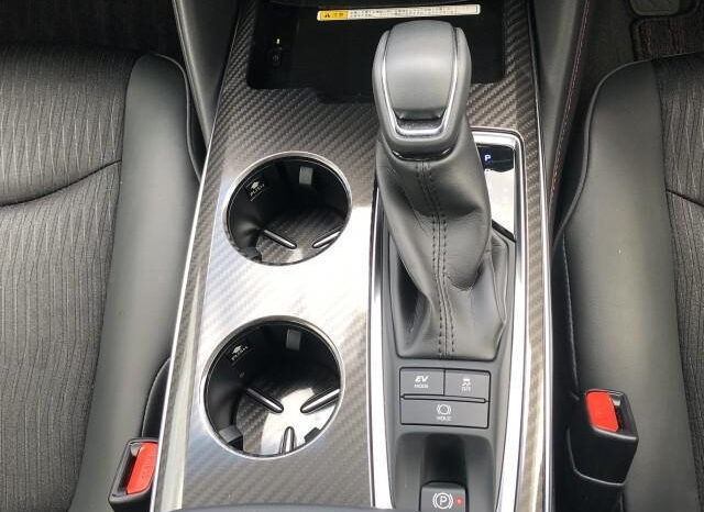 
								TOYOTA CROWN 2020 PEARL full									