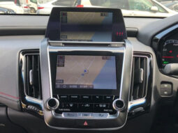 
										TOYOTA CROWN 2020 PEARL full									