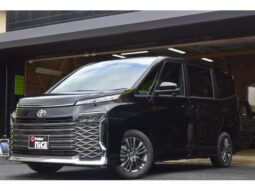 TOYOTA VOXY 2024 BLACK