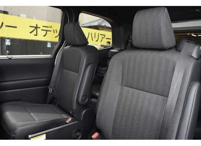 
								TOYOTA VOXY 2024 BLACK full									