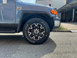 
										TOYOTA FJ CRUISER 2013 BLUE GRAY full									