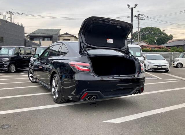 
								TOYOTA CROWN 2019 BLACK full									