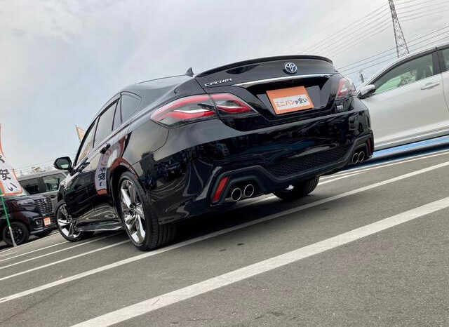 
								TOYOTA CROWN 2019 BLACK full									