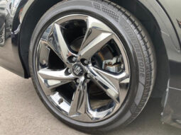 
										TOYOTA CROWN 2019 BLACK full									
