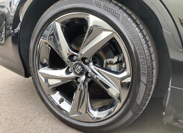 
								TOYOTA CROWN 2019 BLACK full									