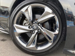 
										TOYOTA CROWN 2019 BLACK full									