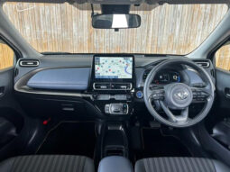 
										TOYOTA AQUA 2021 SILVER M full									