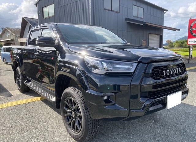 
								TOYOTA HILUX 2023 BLACK full									