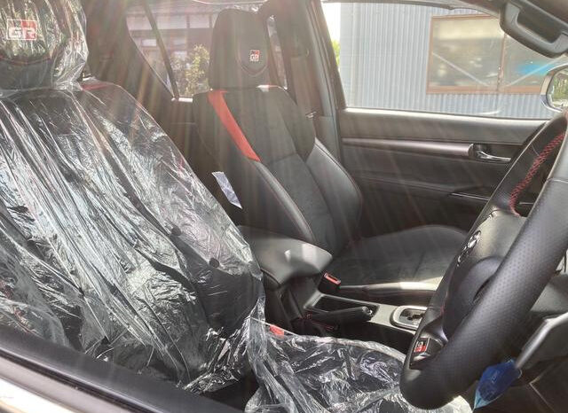 
								TOYOTA HILUX 2023 BLACK full									