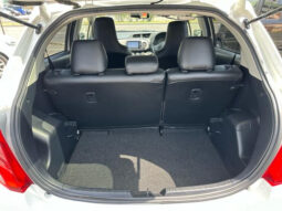 
										TOYOTA VITZ 2013 PEARL WHITE full									