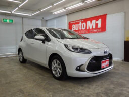 TOYOTA AQUA 2022 PEARL WHITE
