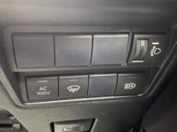 
										TOYOTA YARIS 2021 WHITE full									
