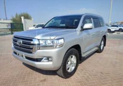 TOYOTA LAND CRUISER 2019 SILVER