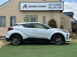 TOYOTA C HR 2023 PEARL
